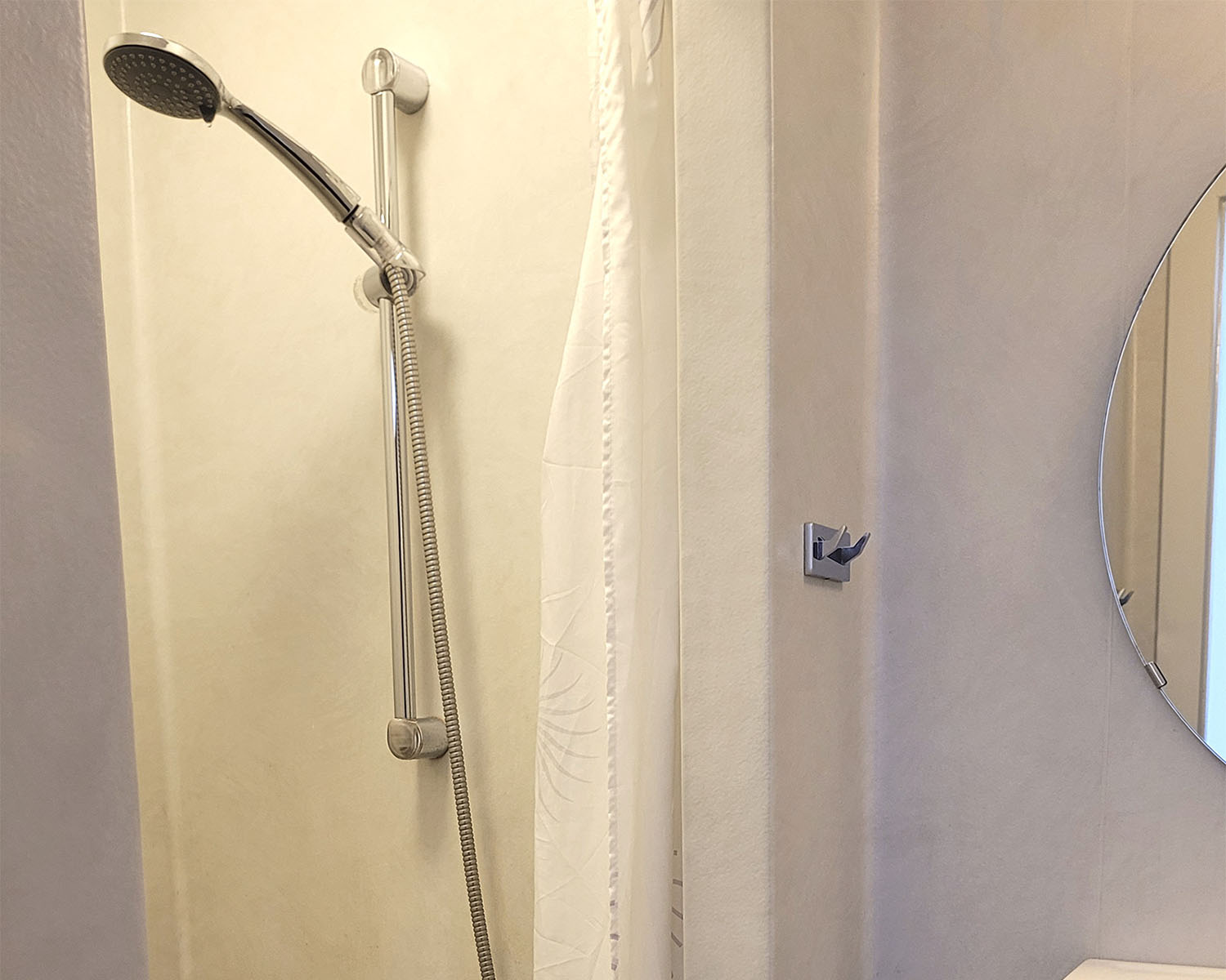 1 personers værelse med eget bad og toilet